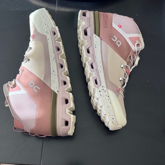 ON CLOUD WOMENS CLOUDTRAX 11W ROSE IVORY - Picture 3 of 5